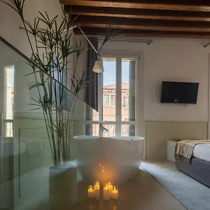 Lion Palace - San Marco R&r Apartamento